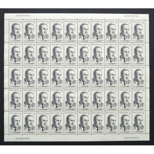 Canada 558 Sheet Field Stock MNH