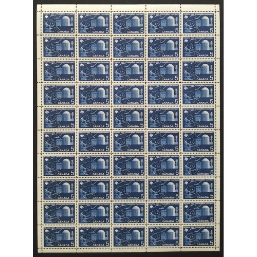 Canada 449 Sheet Field Stock MNH