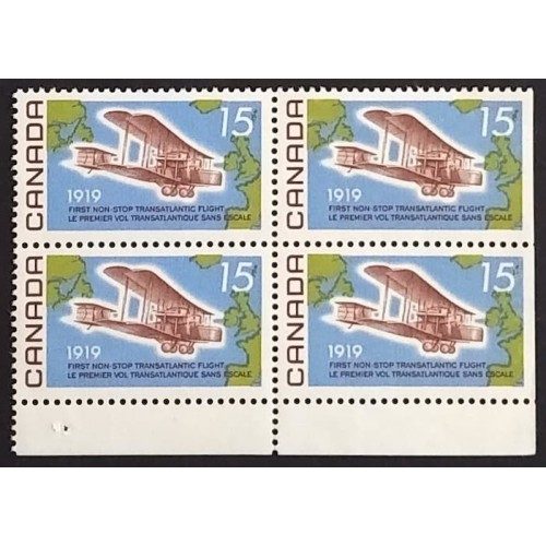 Canada 494 Corner Block LR VF MH