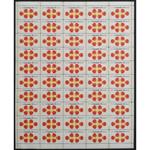 Canada 541p Sheet Field Stock VF MNH